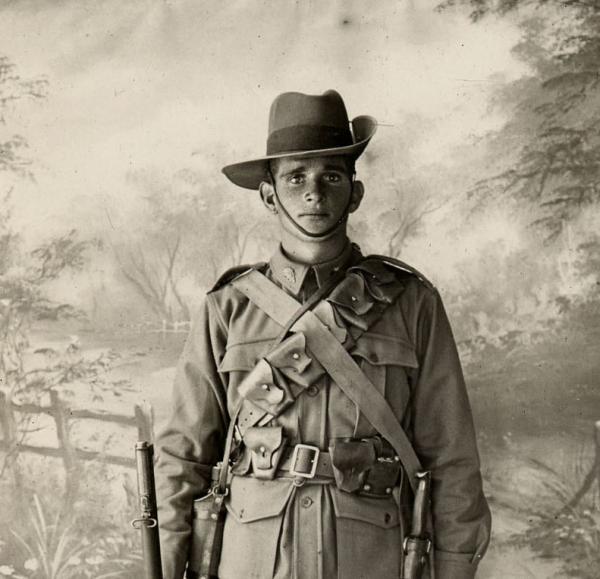 Edgarton Alfred Halliday | Source: https://www.flickr.com/photos/state-records-sa/18941931141/in/album-72157626501163158/