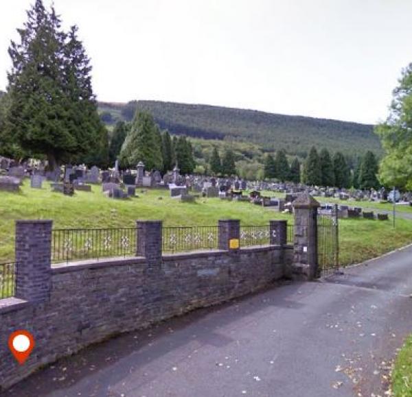 Mountain Ash (Maesyrarian) Cememtery, Wales | Source: http://www.cwgc.org/find-a-cemetery/cemetery/2072613/MOUNTAIN%20ASH%20(MAESYRARIAN)%20CEMETERY