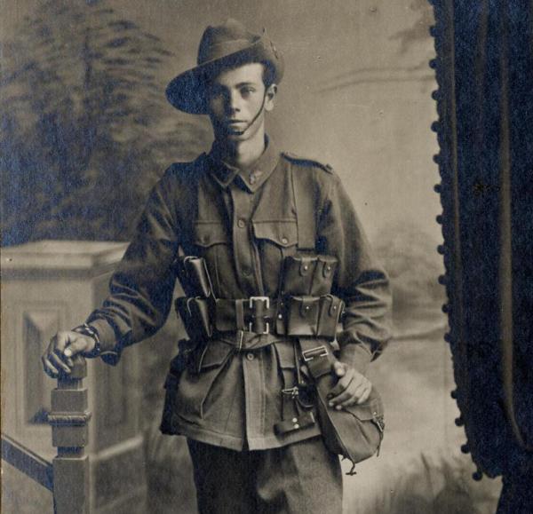 Godfrey Snook | Source: https://www.flickr.com/photos/state-records-sa/15101726312