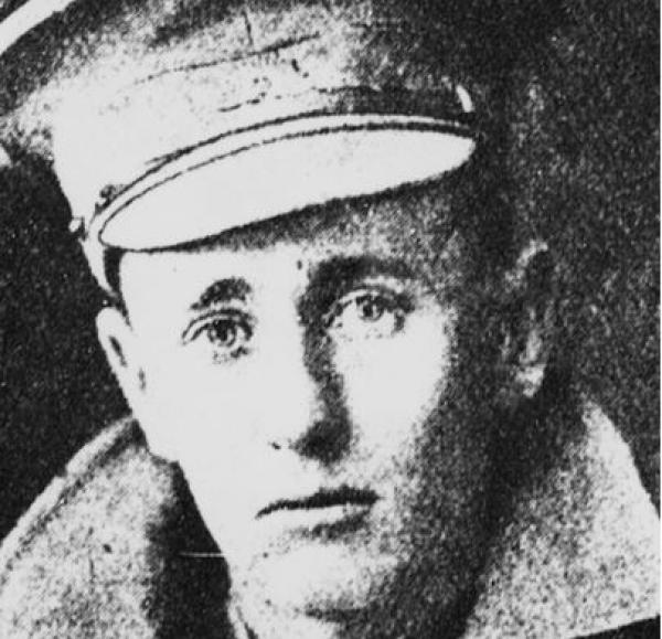 Studio portrait of 3213 Private (Pte) Eric Alan Prest, 50th Batt